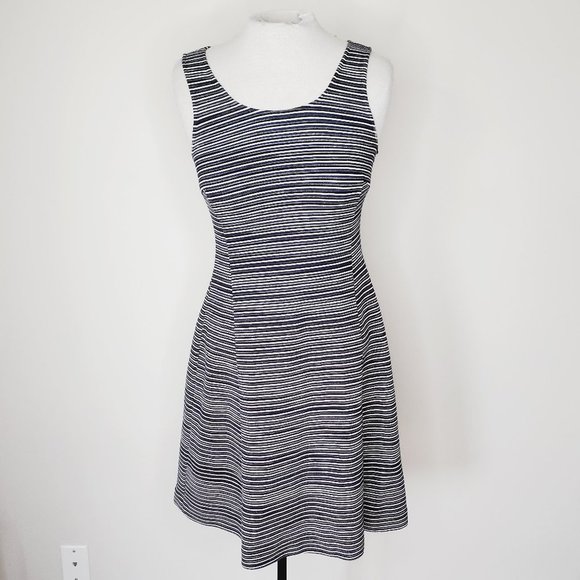 BANANA REPUBLIC Striped Fit & Flare Retro Dress - Picture 3 of 12